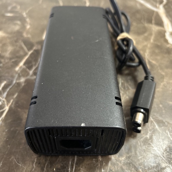 Genuine OEM Microsoft XBOX 360 S AC Power Supply Adapter Brick Only PB-2121-03MX - Picture 1 of 4